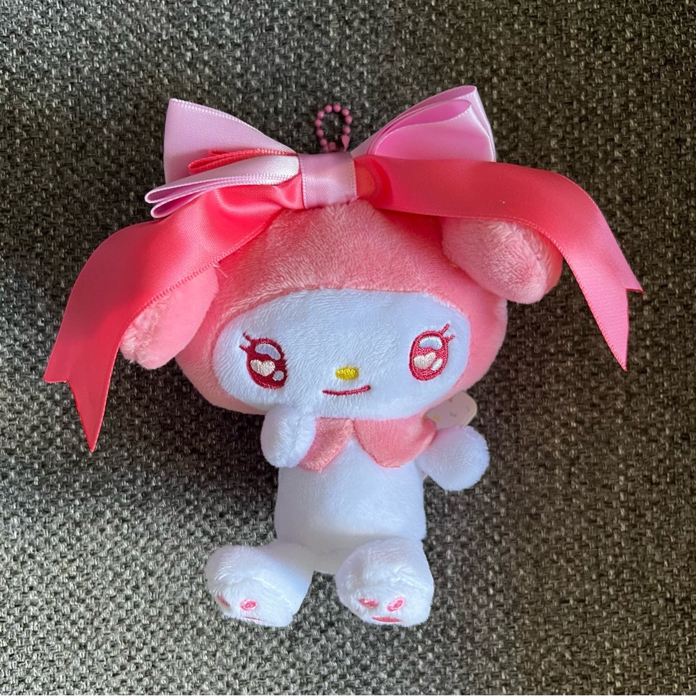BNWT Japan Sanrio 5” My Melody plush Big ribbon hearty eye version